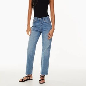 NEW WITH TAGS. Denim Forum 90s Joni High Rise Loose Jeans from ARITZIA.